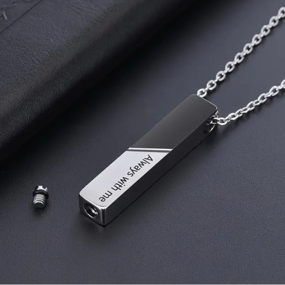 Always with me cube urn memorial necklace - new - Picture 4 of 5